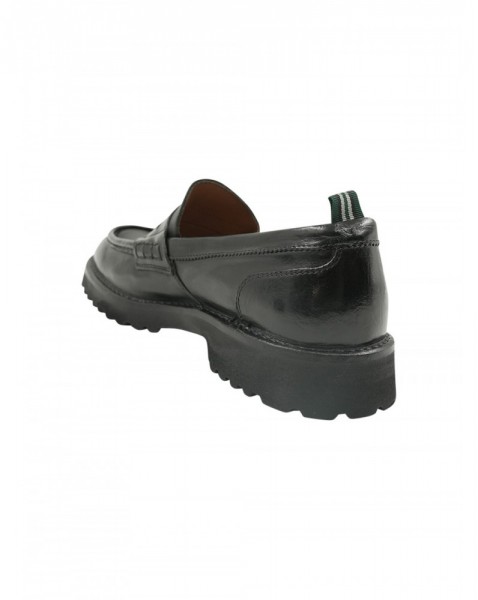 AQ---green george---1039()7240MAREMMA()NERO_2_P.JPG