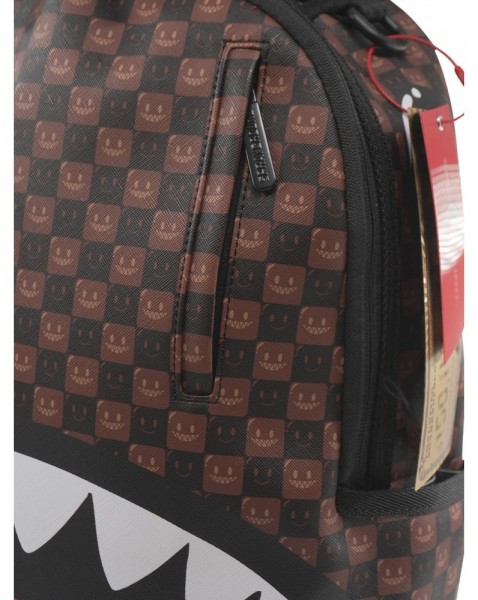 AR---sprayground---910B8634NSZ_3_P.JPG